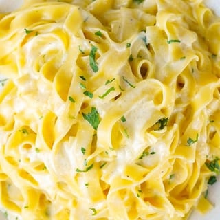 Fettuccine Alfredo